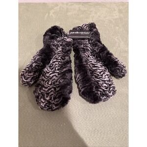 NWT Pandemonium Millinery Mittens Faux Fur Minky "Smokey Essence" Gray SOFT